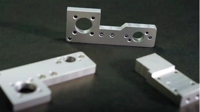 精密医療機器用加工部品（アルミ・鉄・真鍮）