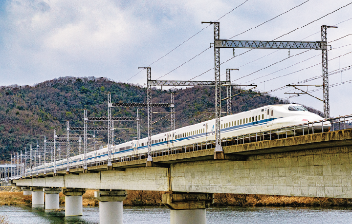 自動車・輸送分野
